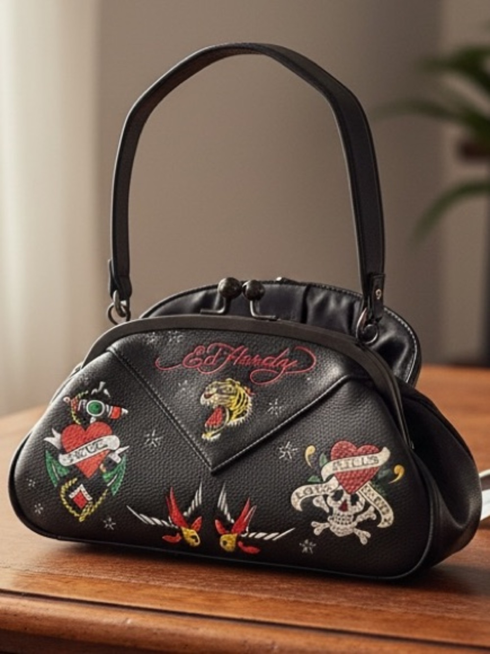 NWT Ed Hardy Black Faux Leather Kiss Lock Frame Bag Black/Multi